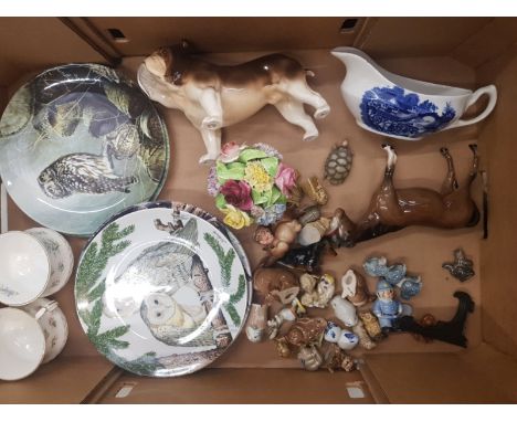 A mixed collection of ceramic items to include Owl themed wall plates, Beswick horse, Wade whimsies, floral fancies etc (1 tr