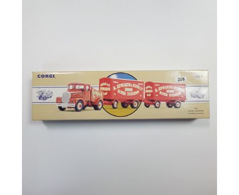 Corgi R.Edwards Amusements Scammell Highwayman Box Drawbar - Scale: 1:50 - Model Code: 97920 - Certificate: Yes - Lot Conditi