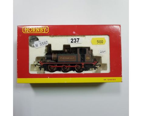 Hornby LBSC 0-6-0 Terrier Class AIX 'Piccadilly No 41' N/A - Scale: 00 Gauge - Model Code: R2483 - Certificate: N/A - Lot Con