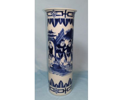 A Chinese blue &amp; white porcelain sleeve vase decorated with a hunting scene, 4 character mark, 25 cm 