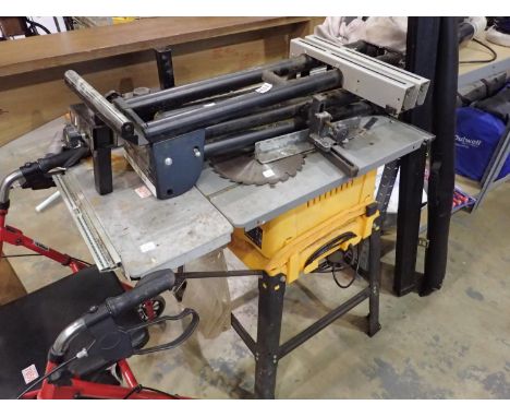 Table saw and mitre saw stand. Not available for in-house P&PAll electrical items in this lot have been PAT tested for safety