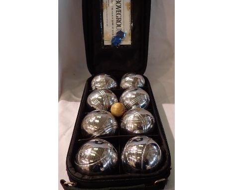 Cased set of metal boules and jack. P&amp;P Group 2 (£18+VAT for the first lot and £3+VAT for subsequent lots) 