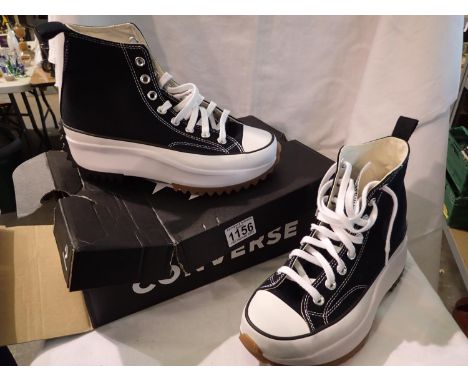 Boxed and unworn ladies Converse Run Star Hike trainers, size 6. P&amp;P Group 2 (£18+VAT for the first lot and £3+VAT for su