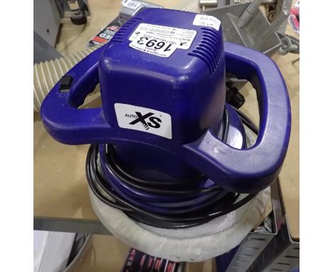 Auto XS electric car polisher. Not available for in-house P&PAll electrical items in this lot have been PAT tested for safety