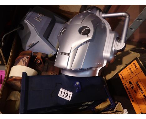 Doctor Who collectables to include remote control K9, Tardis and a Cyberman mask. P&amp;P Group 3 (£25+VAT for the first lot 