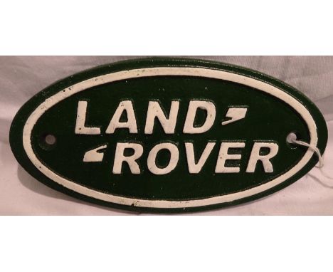 Cast iron Land Rover sign, W: 12 cm. P&amp;P Group 1 (£14+VAT for the first lot and £1+VAT for subsequent lots) 