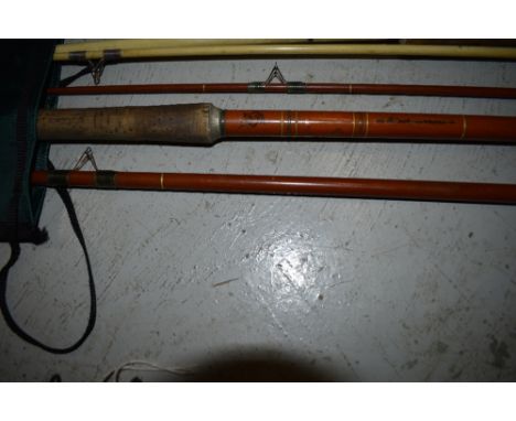 2 x Edgar sealey vintage rods in a canvas case the 'white Wonder ' and ' Black Arrow'.
