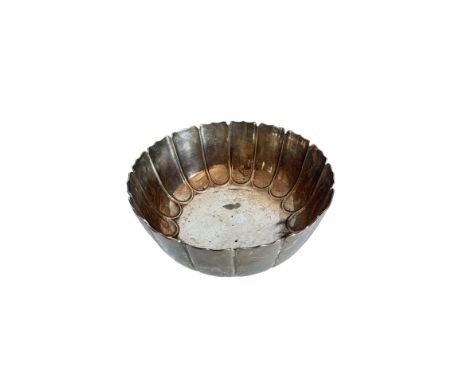Very large silver fruit bowl with inscription to base, London Hallmark, Date letter H, Makers R.C. Weight 1624g Diameter 28 c
