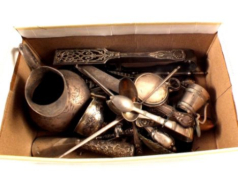 A mixed lot of silver and silver plated items including continental silver spoons, silver handled knife, button hook etc plus