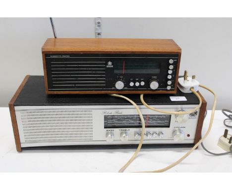 Two vintage Roberts radios 
