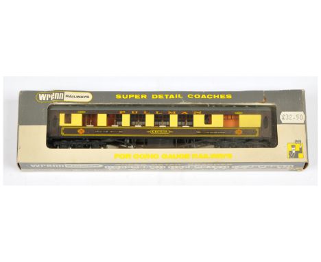 Wrenn W6012A brown and cream Golden Arrow 1st Class Pullman Car "Cecilia" with Golden Arrow to sides and white tables. Condit