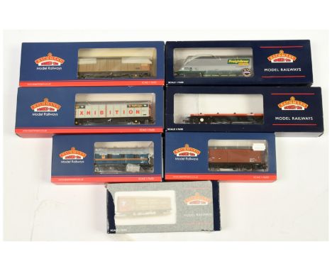 Bachmann Branchline OO Group of boxed wagons. To include 39-555Z Red Star Express Parcels van - Invicta Model Rail; 38-140K 2