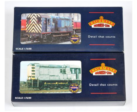 Bachmann pair of 08 Class Diesel Locomotives comprising of 32-100Z (Limited Edition) 08 Class RES Diesel Locomotive, produced