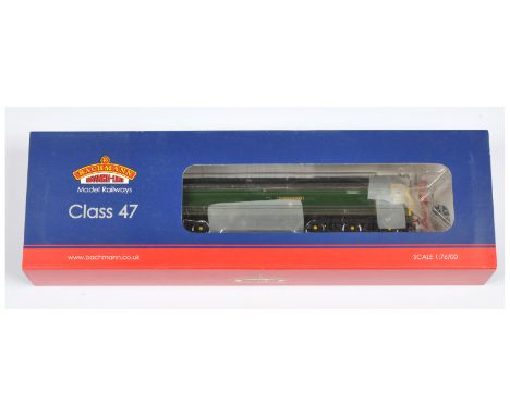 Bachmann OO Gauge 31-650V (Limited Edition) Class 47 GWR Diesel Locomotive No. 47079 "G. J. Churchward", produced exclusively
