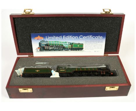 Bachmann OO 20-2009 BR Green 4-6-2 Class V2 Blue Peter 60532 Steam Loco, displayed in outer hardwood case with limited editio