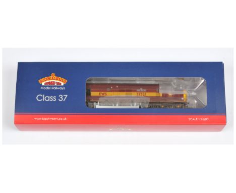 Bachmann OO Gauge 32-381R (Limited Edition) Class 37/5 EWS Diesel Locomotive No. 37521 "English China Clays" (Weathered), pro