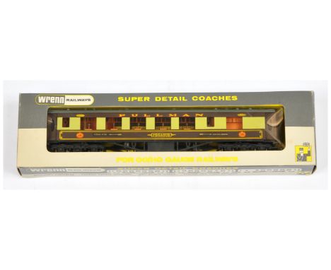 Wrenn W6012 brown and cream Golden Arrow 1st Class Pullman Car "Pegasus" with Golden Arrow to sides and brown tables. Conditi