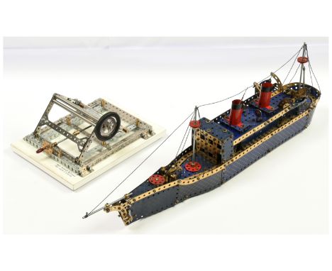 Meccano Pair of items Ship &amp; Former. 2x Funnel Ship constructed using Blue / Gold / Red &amp; brass parts with clockwork 