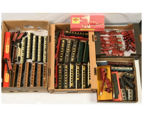 Hornby, Triang, Jouef, Airfix, mixed group of Trains &amp; Rolling Stock. To include Hornby Dublo Breakdown Cranes, Triang Pu