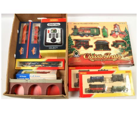 Hornby, Bachmann, E-R Models Train Packs. Loco's &amp; other items. To include R2669 &amp; R2670 Railroad Train Packs; R6423 