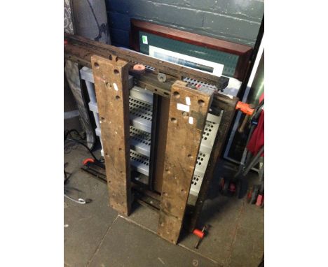 WORK BENCH
