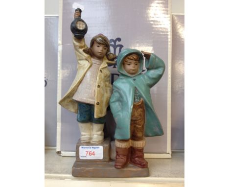 LLADRO FIGURE AHOY THERE WITH BOX 27CM