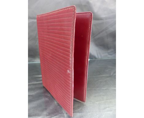 Vintage Gianni Versace red leather wallet (made in Italy)