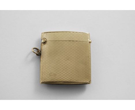 AN EARLY 20TH CENTURY 9 CT. GOLD VESTA CASE with engine-turning, by W. Neale Ltd., Birmingham 1922 (retailed by C. Packer &am