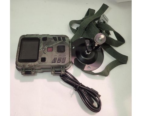 Camouflage Trap camera. P&amp;P Group 1 (£14+VAT for the first lot and £1+VAT for subsequent lots) 