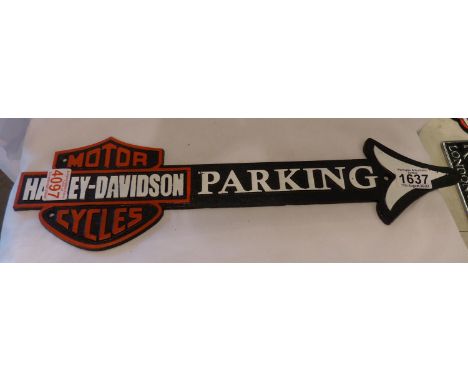 Cast iron Harley Davidson Parking arrow, L: 40 cm. P&amp;P Group 1 (£14+VAT for the first lot and £1+VAT for subsequent lots)