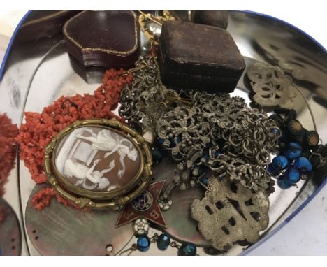 A collection of jewellery including a vintage gold ring, a cameo brooch, silver hallmarked brooches including a enamel exampl