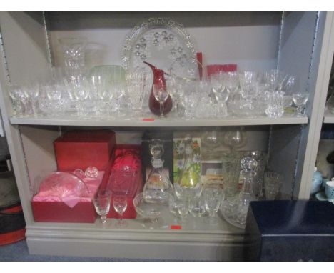 A mixed lot of glassware to include Dartington Crystal, Whitefriars ruby jug, Mappin &amp; Webb ship's decanter and other ite