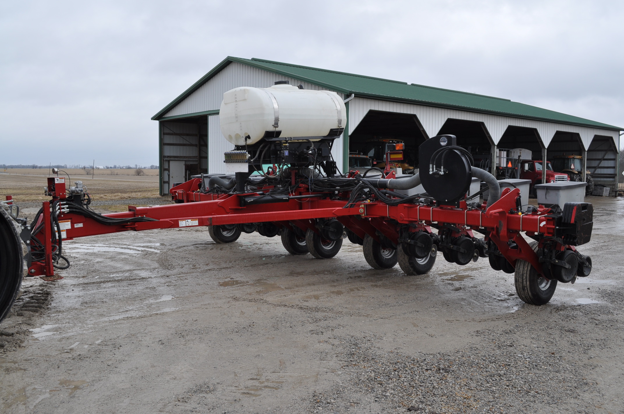 2010 CaseIH 1250 12 row corn planter, on row seed hoppers, in furrow
