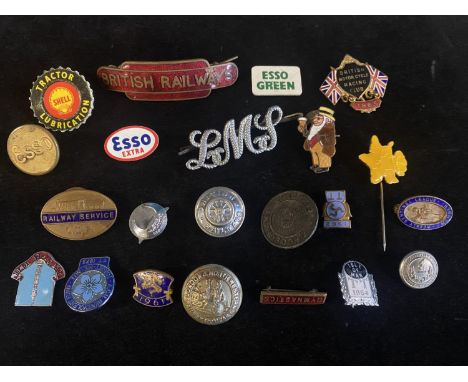 A selection of vintage badges, buttons including railway and other