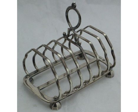 An Edwardian silver six section toast rack (by Pearce & Sons, Sheffield 1907), 11.57 oz
