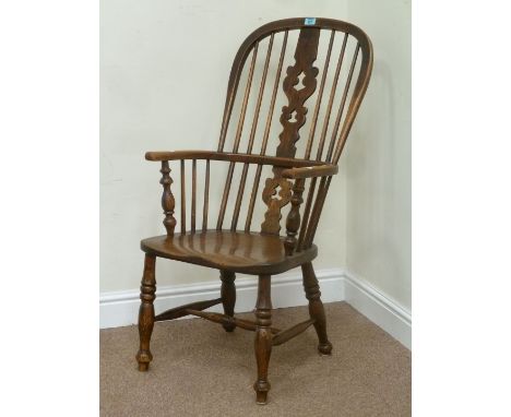 Late 19th century ash and elm double bow and splat back Windsor chair