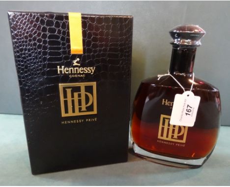 A bottle of Hennessy Privé Cognac, in original box, 70cl, 40% volume.