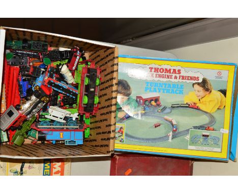 A BOXED ERTL THOMAS THE TANK ENGINE AND FRIENDS TURNTABLE PLAYTRACK, No.1033, appears complete and with instructions, togethe