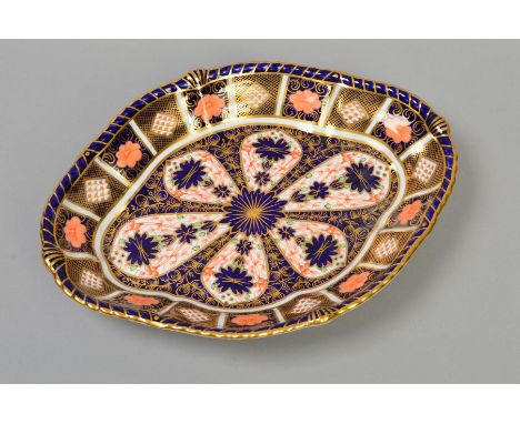 A ROYAL CROWN DERBY IMARI LOZENGE SHAPED DISH, '1126' pattern, approximate length 29cm x width 21.5cm