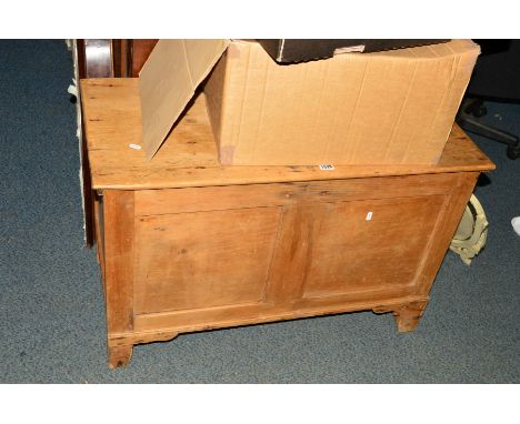 A GEORGIAN PINE BLANKET CHEST, the top revealing a candle compartment on bracket feet, width 93cm x depth 44cm x height 61cm