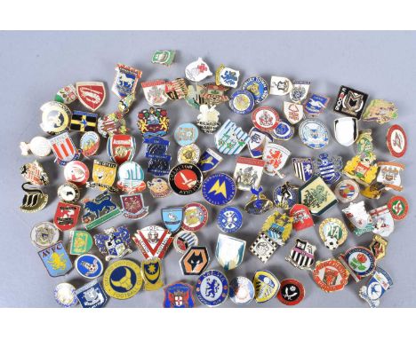 English Football, a good collection of pin badges, including Barnet, Hartlepool Utd, Moreambe FC, MK Dons, Ipswich Town, Burt