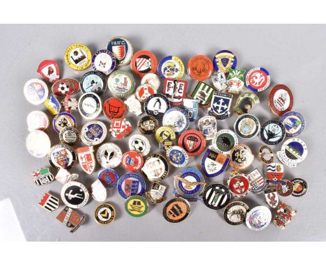 English Football, a collection of Smaller Town Football Club Pins, comprising Solihul Moors, Dartford FC, Worcester City, Ebb