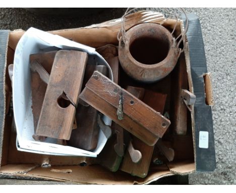 Box: various vintage Tools incl Bloc Planes