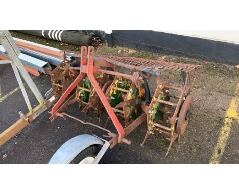 Vintage tractor-mount Slitter
