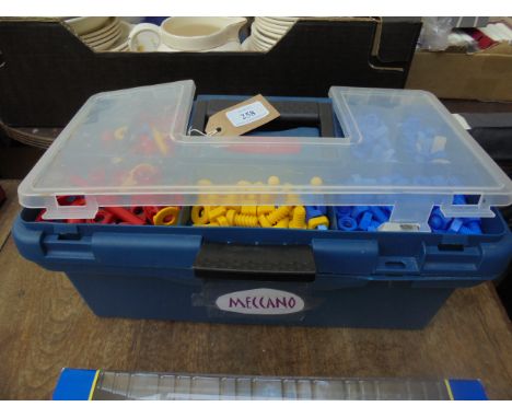 Tool box of plastic Meccano 