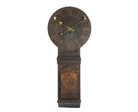 A GEORGE III JAPANNED 'ACT OF PARLIAMENT' OR TAVERN CLOCK C.1760-70 the brass eight day movement with six turned pillars, wit