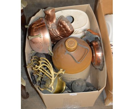 BOX WITH LARGE CERAMIC JAR, VARIOUS JELLY MOULDS, BRASS WARE ETC     