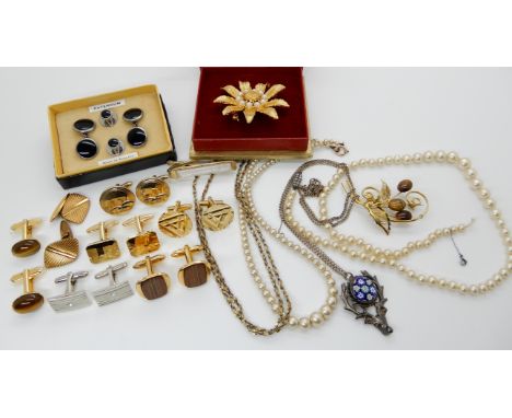 A collection of vintage costume jewellery to include a silver stags head pendant set with a millefiori rondel Condition Repor
