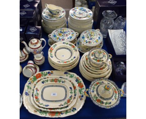 A large quantity of Mason's Regency dinnerwares and another Mason's set Condition Report: Regency. 12 x 23cm diameter plates,