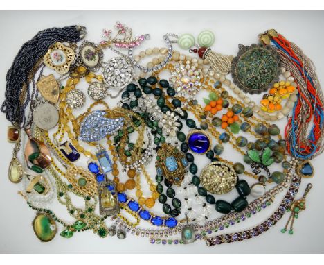 A collection of vintage costume jewellery to include, a Jorgen Jensen pendant, Miracle, Weisse and other items Condition Repo